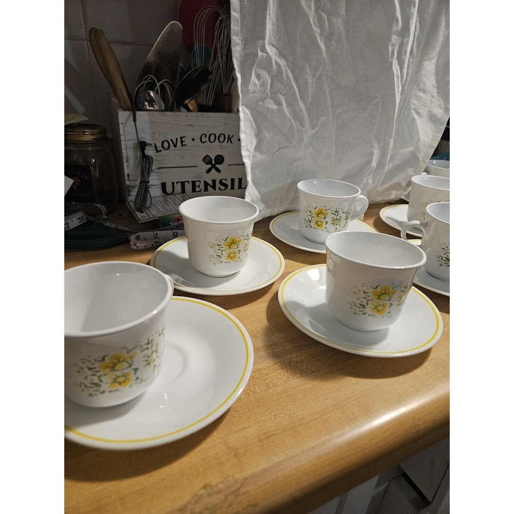 Vintage Yellow Flower Corelle Cups And Saucers‎ Set Of 8